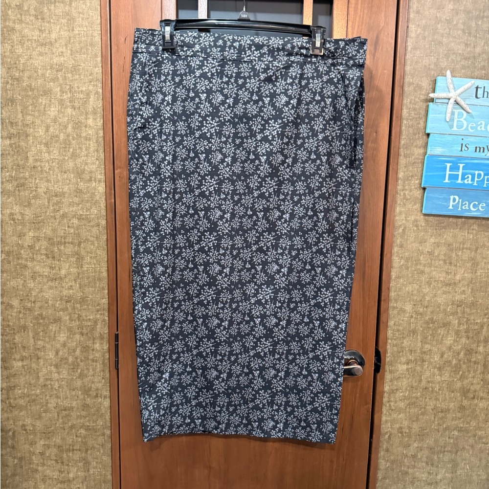 Ripskirt Hawaii Length 4 XL NWOT